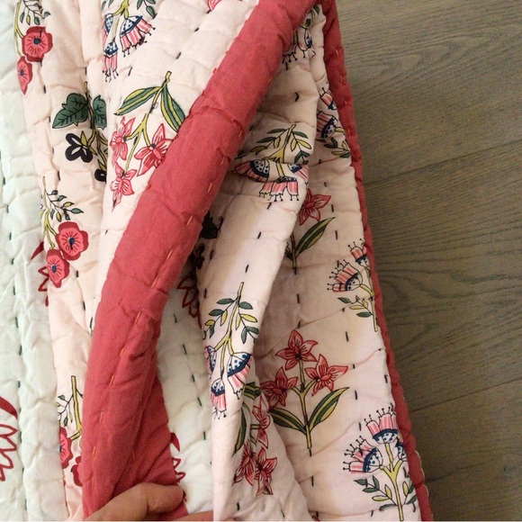 New Sundance Catalog Queen Marjorie Quilt - Picture 10 of 14